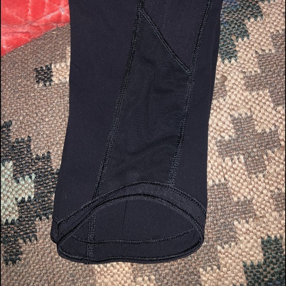 High rise cropped lululemon leggings - Picture 2 of 3